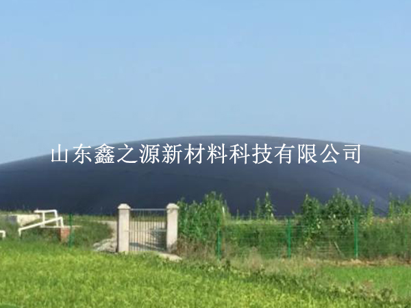 仔細(xì)檢測沼氣池黑膜滲透點(diǎn)，保障工程質(zhì)量