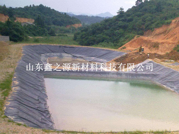 哪些因素可能會(huì)破壞蓄水池hdpe土工膜？